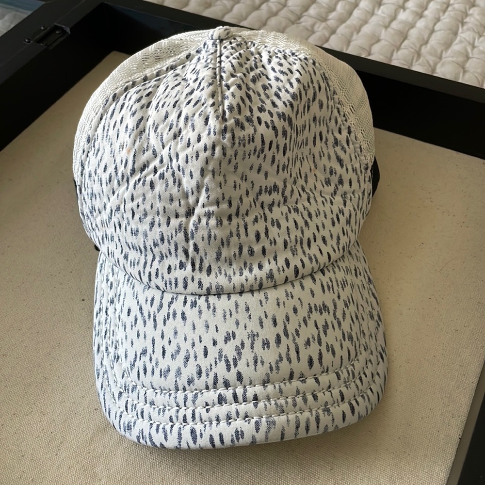 Lululemon cap
